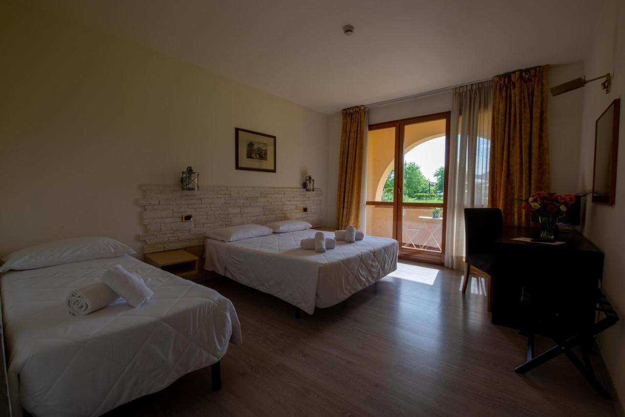 Hotel Carignano Λούκα Εξωτερικό φωτογραφία