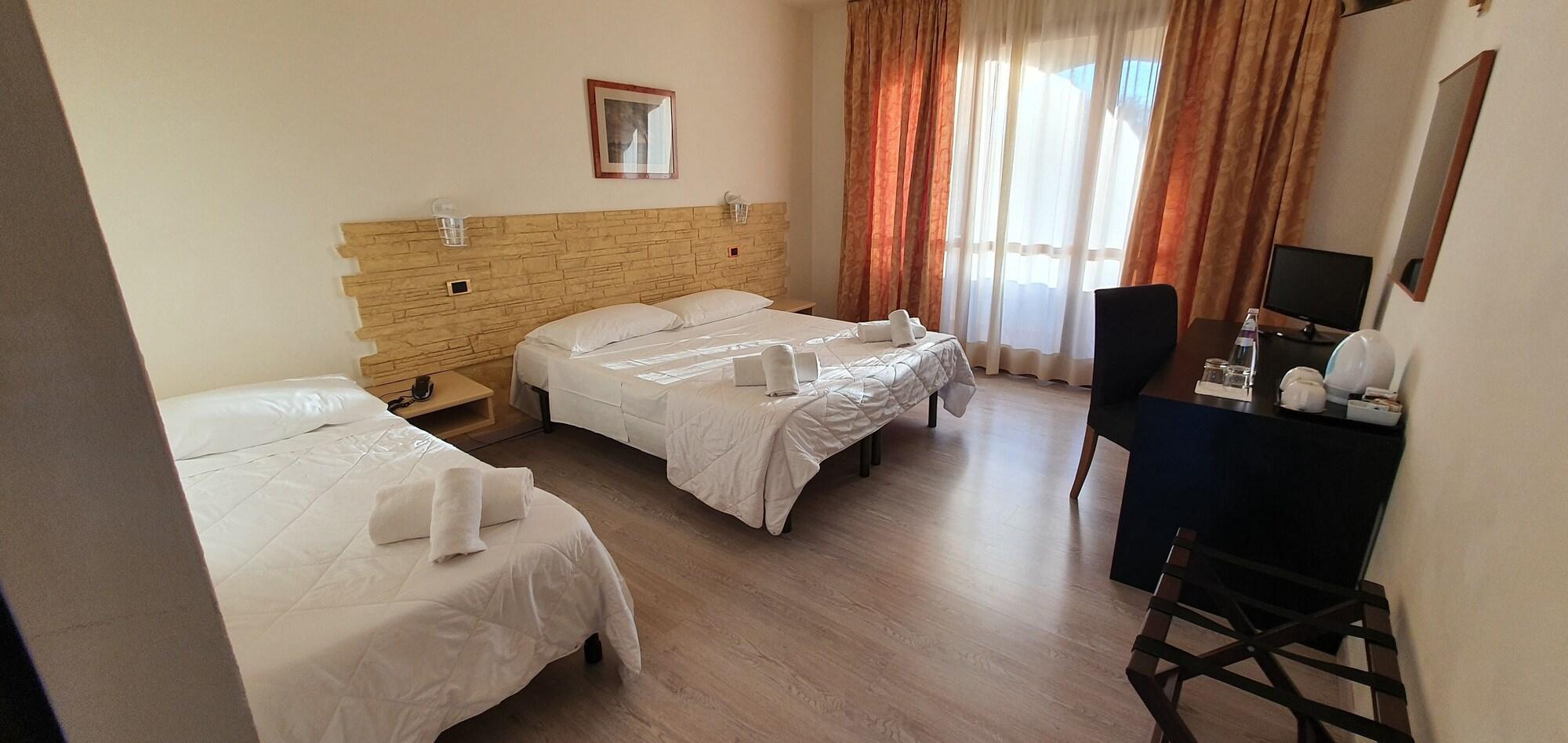 Hotel Carignano Λούκα Εξωτερικό φωτογραφία